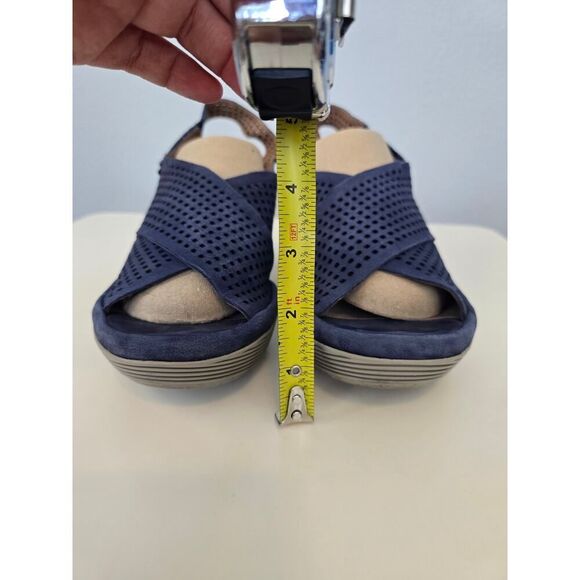 Clarks Artisan Suede Wedge Sandals Size 10 Blue Slingback Peep Toe Comfy - Picture 5 of 7